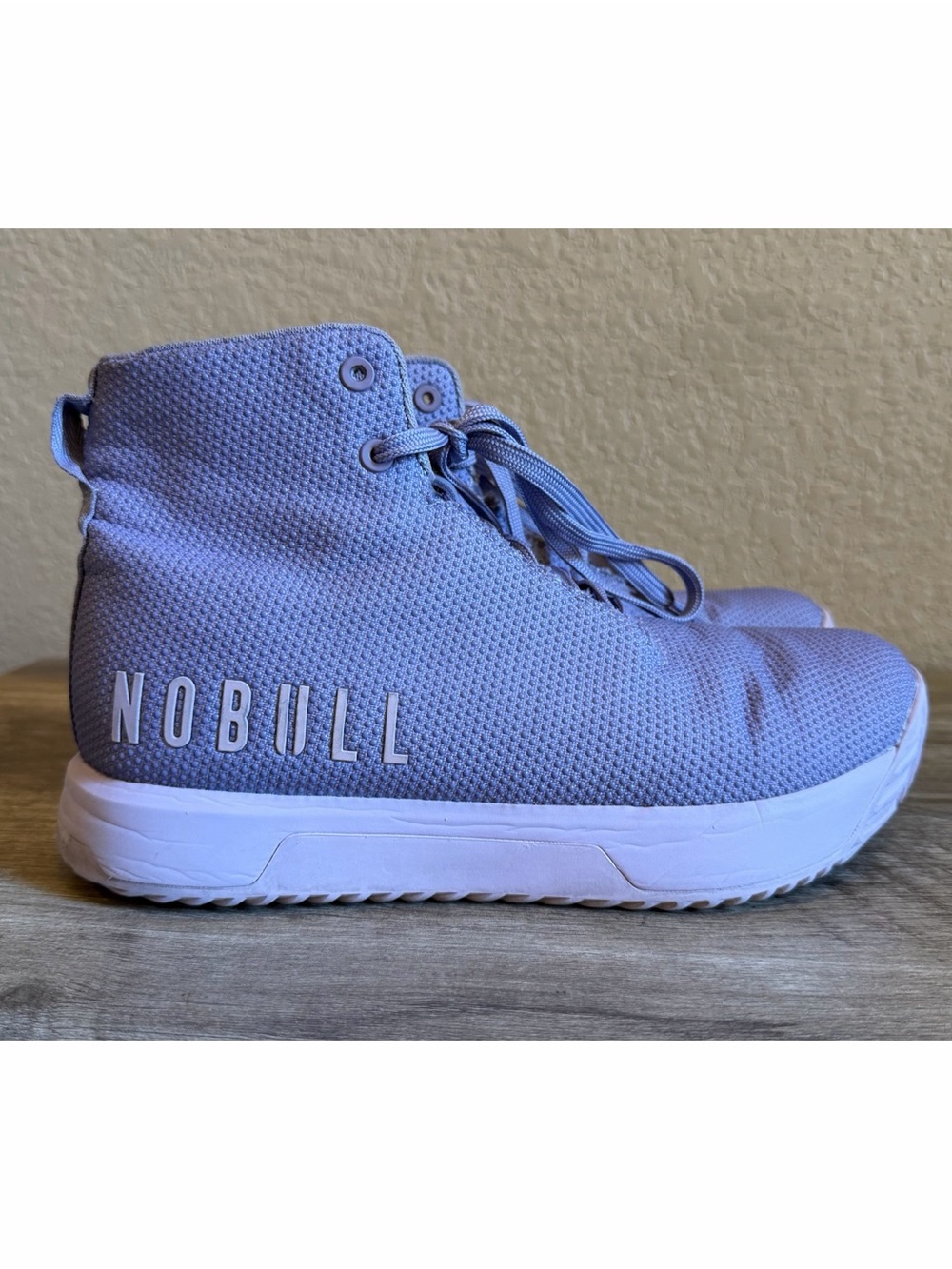 NOBULL high-top training shoes Lavender Women’s Size 9.5